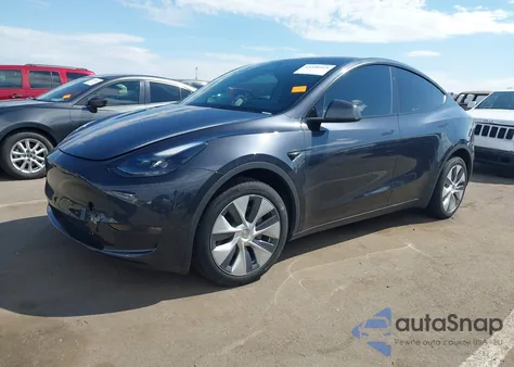 2024 Tesla Model Y Long Range Dual Motor All-Wheel Drive from USA, damaged, VIN 7SAYGDEEXRA253500